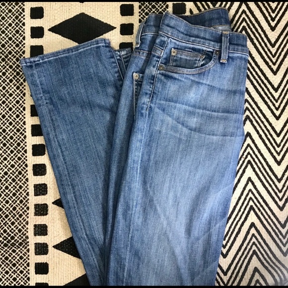 🔥EUC 7 For All Mankind High Waist Straight Jeans - Picture 8 of 8